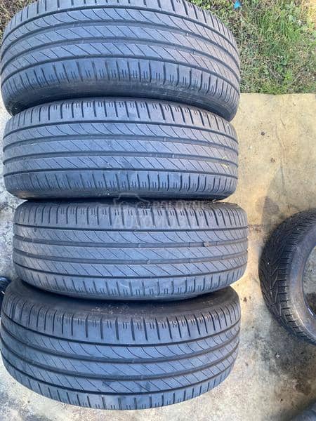 Kleber 215/60 R17 Letnja
