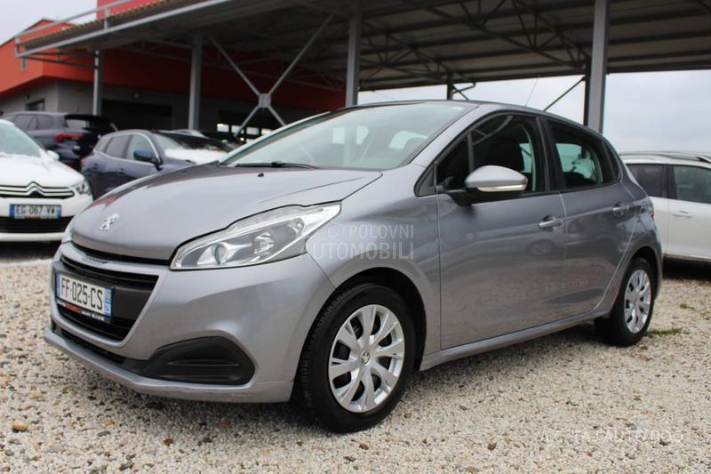 Peugeot 208 1.2 nav