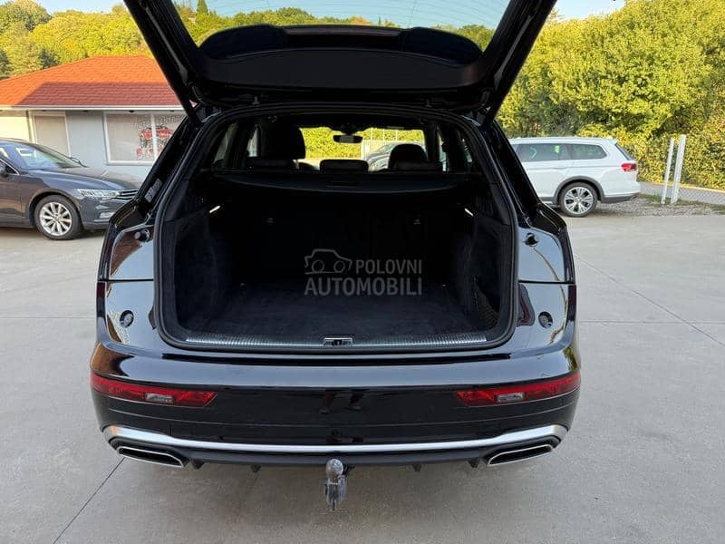 Audi Q5 40 TDI/SLINE/MATRIX