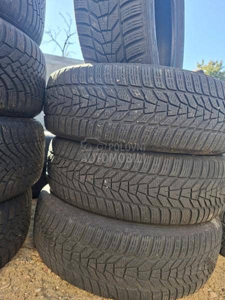Hankook 215/65 R17 Zimska
