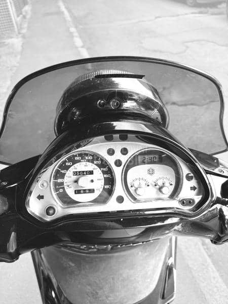 Piaggio Beverly 400 Tourer