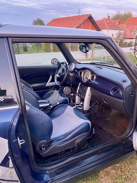 MINI Cooper checkmat