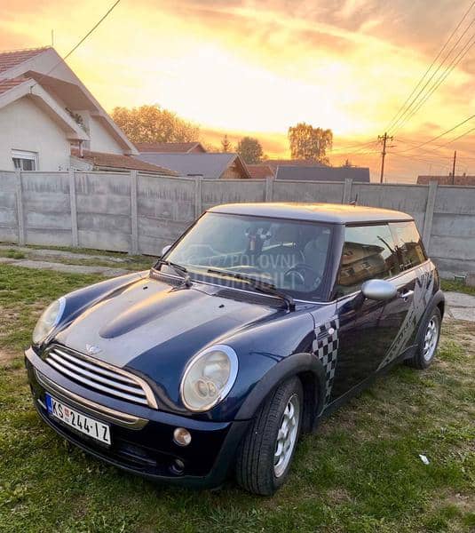 MINI Cooper checkmat