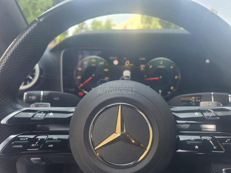 Mercedes Benz E 220 AMG