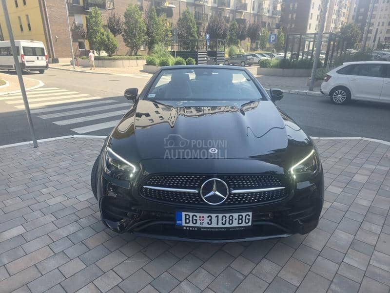Mercedes Benz E 220 AMG