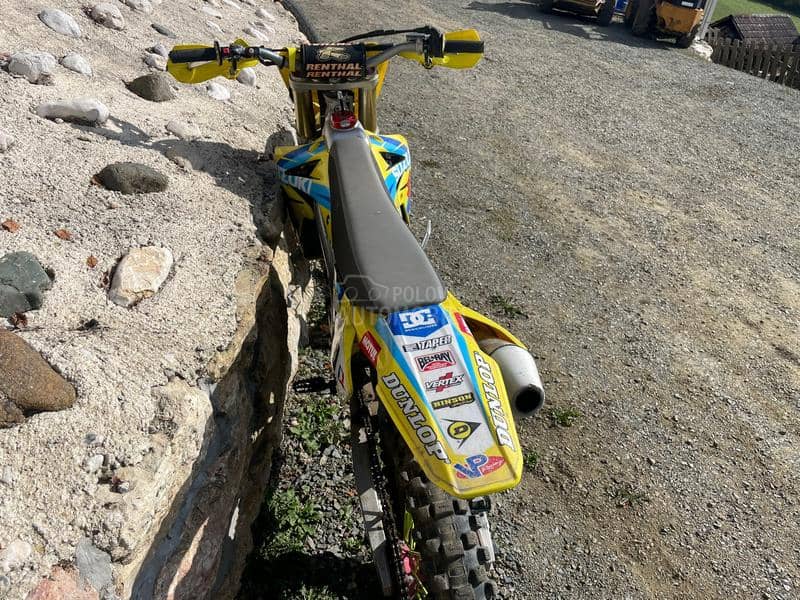 Suzuki rmz