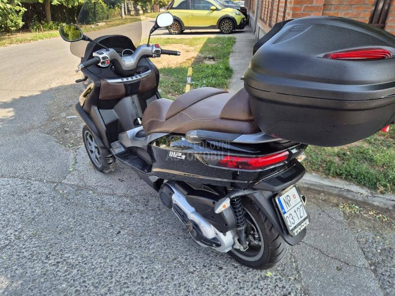 Piaggio mp3 500