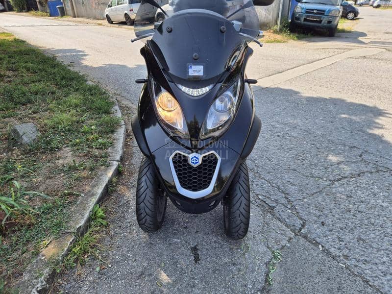 Piaggio mp3 500