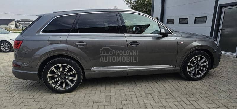 Audi Q7 S-line Quattro