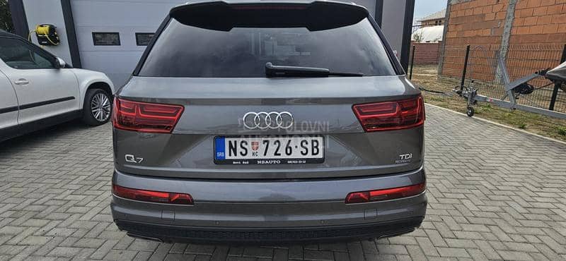Audi Q7 S-line Quattro
