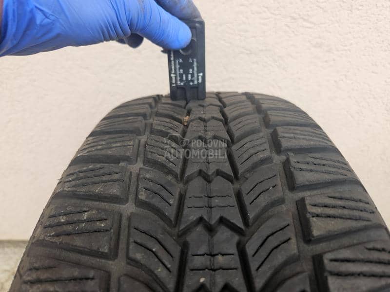 Sava 215/60 R16 Zimska