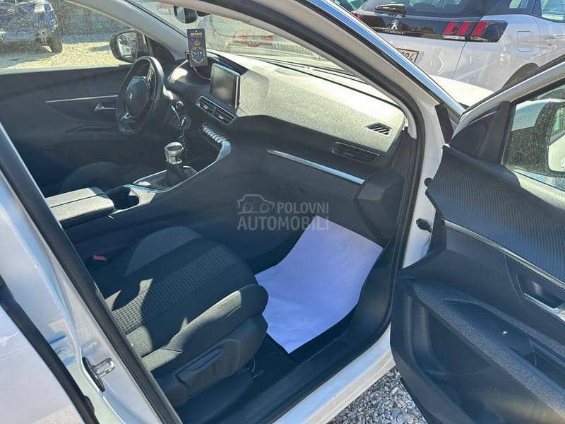 Peugeot 3008 1.5 HDI