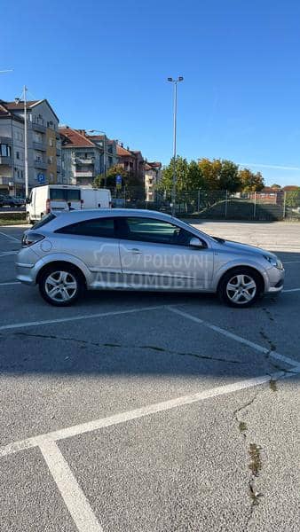 Opel Astra H GTC