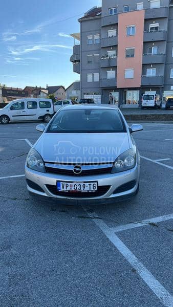 Opel Astra H GTC