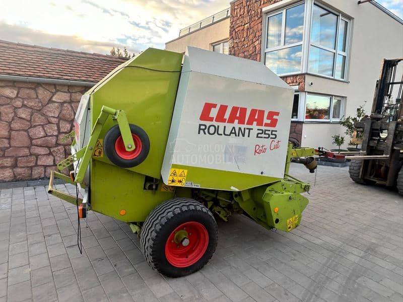 Claas Rollant 255