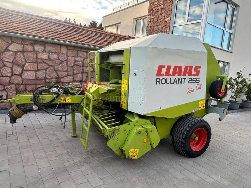 Claas Rollant 255