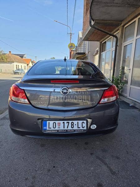 Opel Insignia 2.0