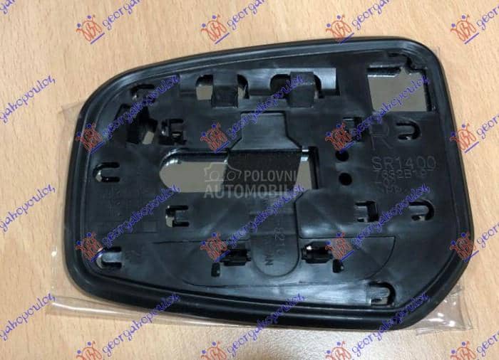 STAKLO RETROVIZORA Desno