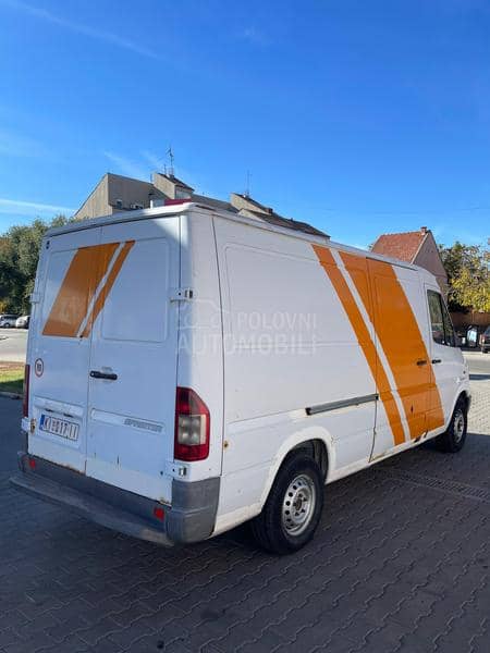 Mercedes Benz Sprinter 2.3