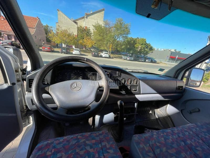 Mercedes Benz Sprinter 2.3