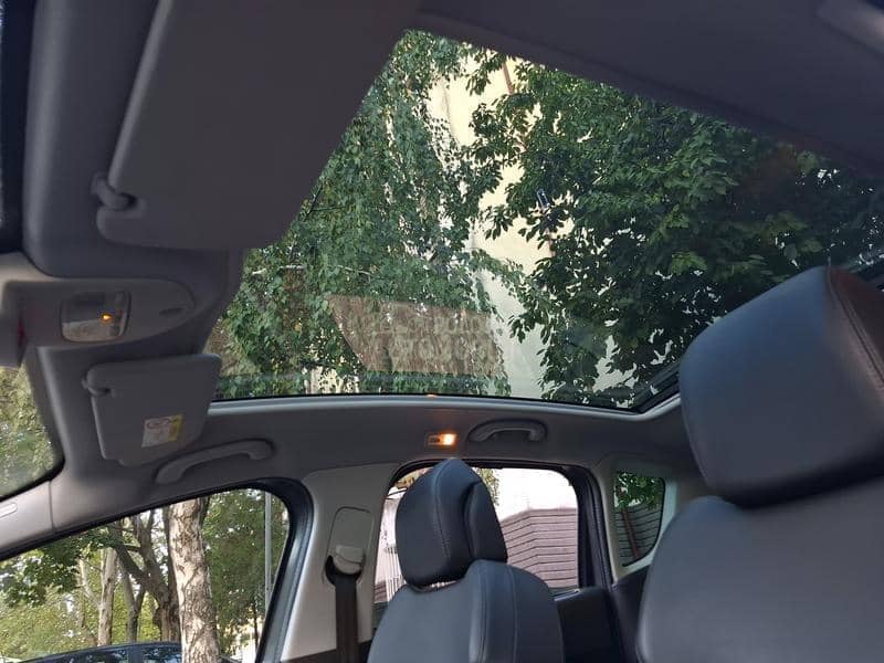 Peugeot 3008 1.6e HDI ALLURE