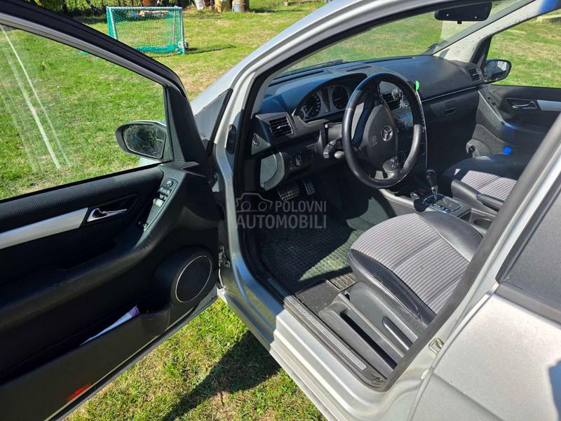 Mercedes Benz A 180 