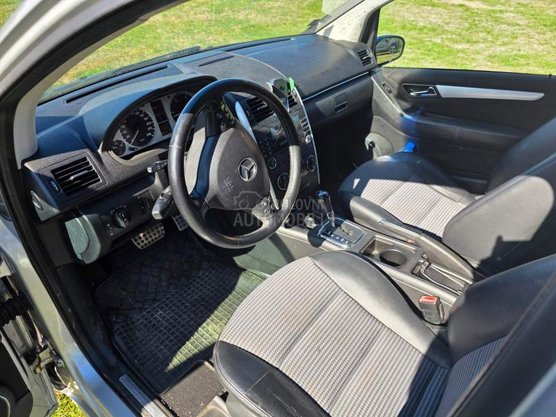 Mercedes Benz A 180 