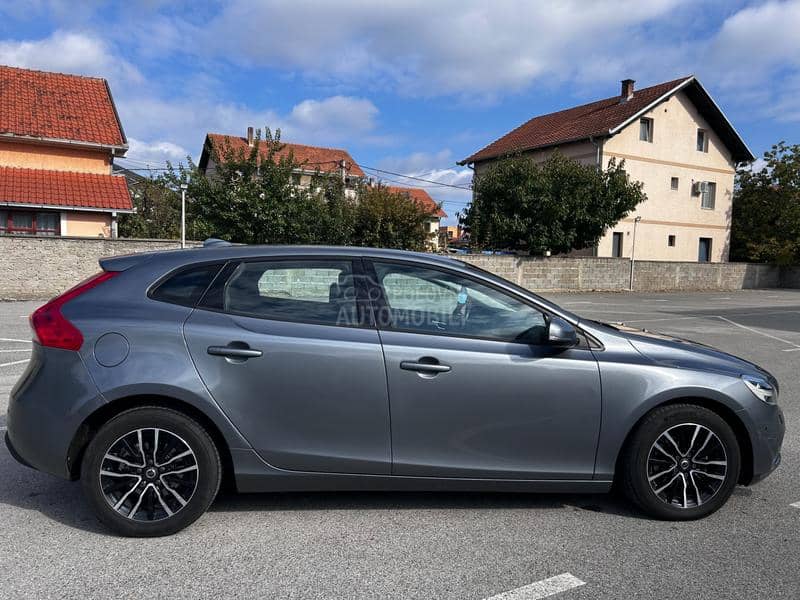 Volvo V40 D2 Volvo V40 D2