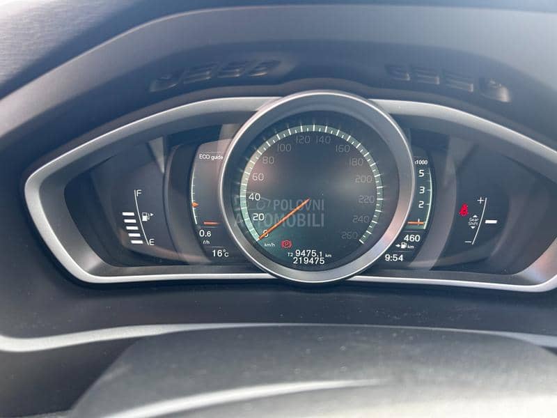 Volvo V40 D2 Volvo V40 D2