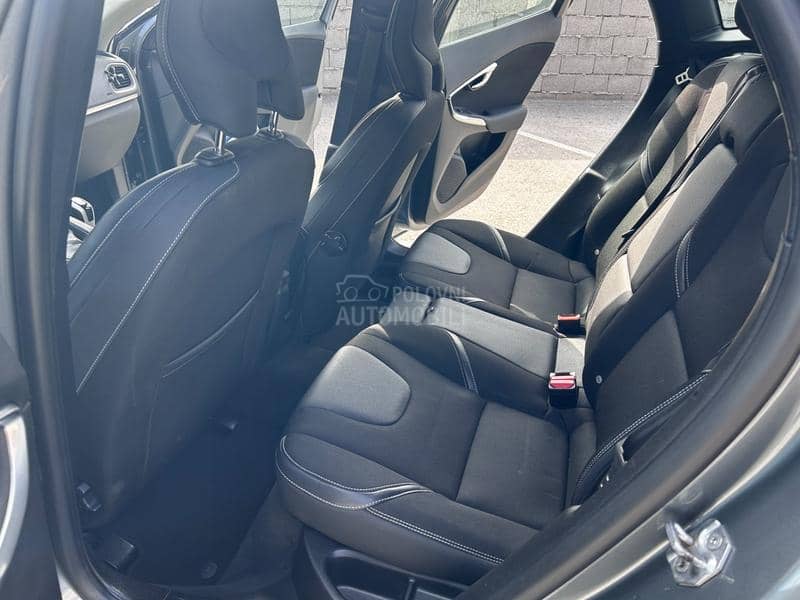 Volvo V40 D2 Volvo V40 D2