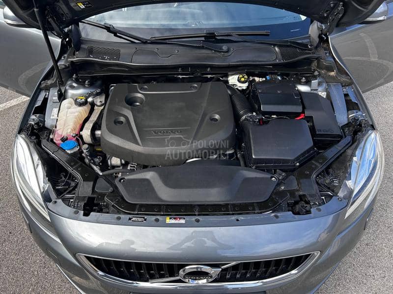 Volvo V40 D2 Volvo V40 D2