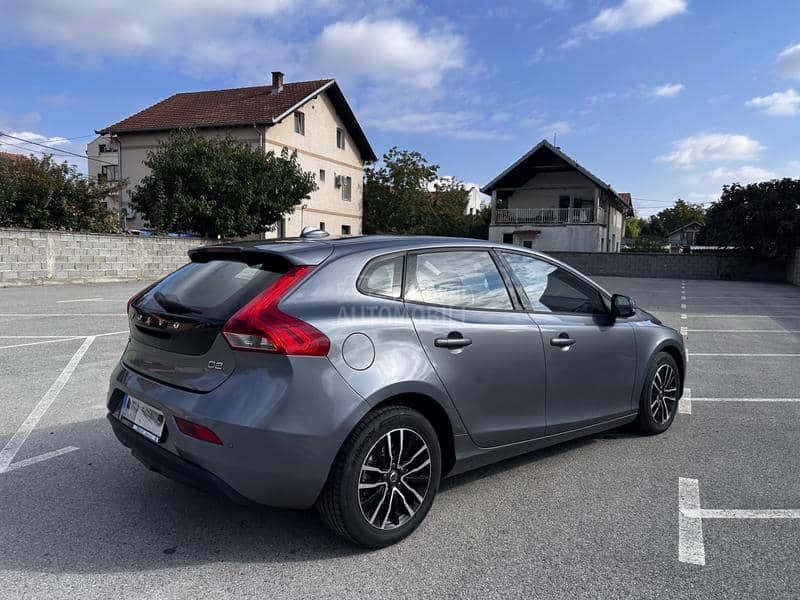 Volvo V40 D2 Volvo V40 D2