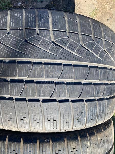 Pirelli 295/30 R19 Zimska