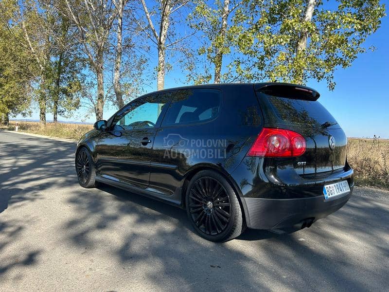 Volkswagen Golf 5 GTI