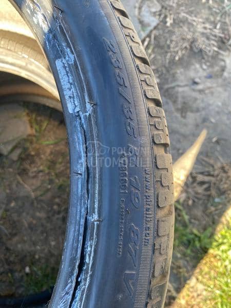 Pirelli 235/35 R19 Zimska