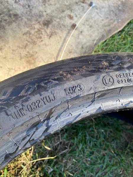 Continental 275/35 R22 Letnja