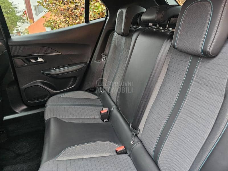 Peugeot 2008 1.5HDI Allure BVA8