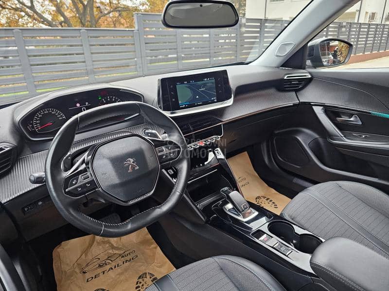 Peugeot 2008 1.5HDI Allure BVA8