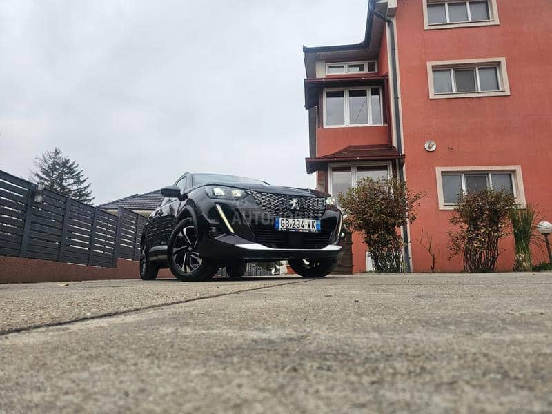 Peugeot 2008 1.5HDI Allure BVA8
