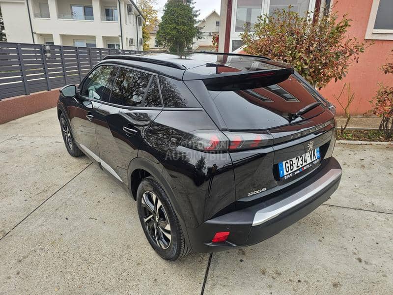 Peugeot 2008 1.5HDI Allure BVA8
