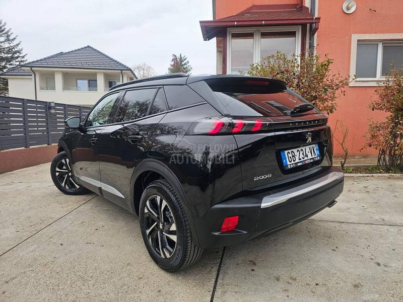 Peugeot 2008 1.5HDI Allure BVA8