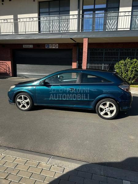 Opel Astra H GTC