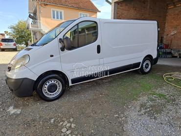 Opel Vivaro 2.5 CDTI LONG