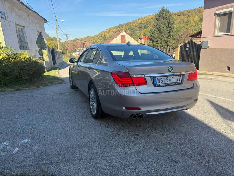 BMW 730 