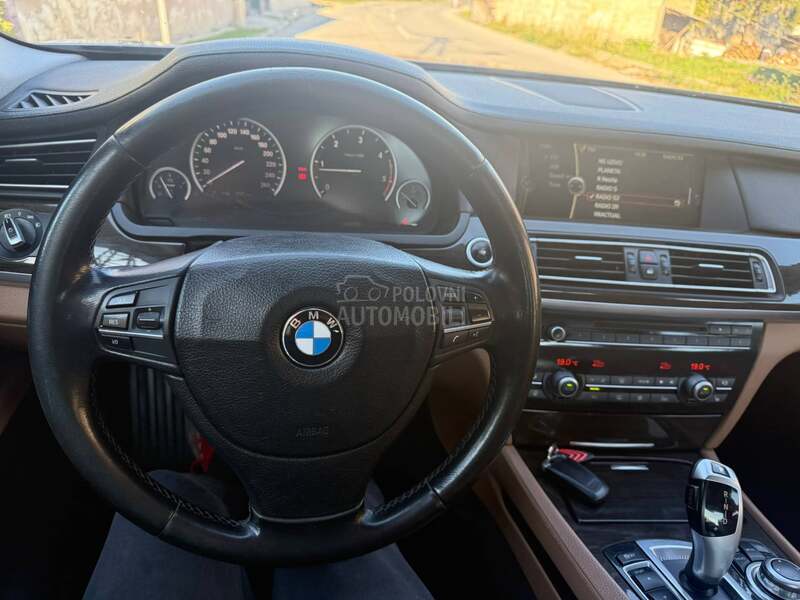 BMW 730 
