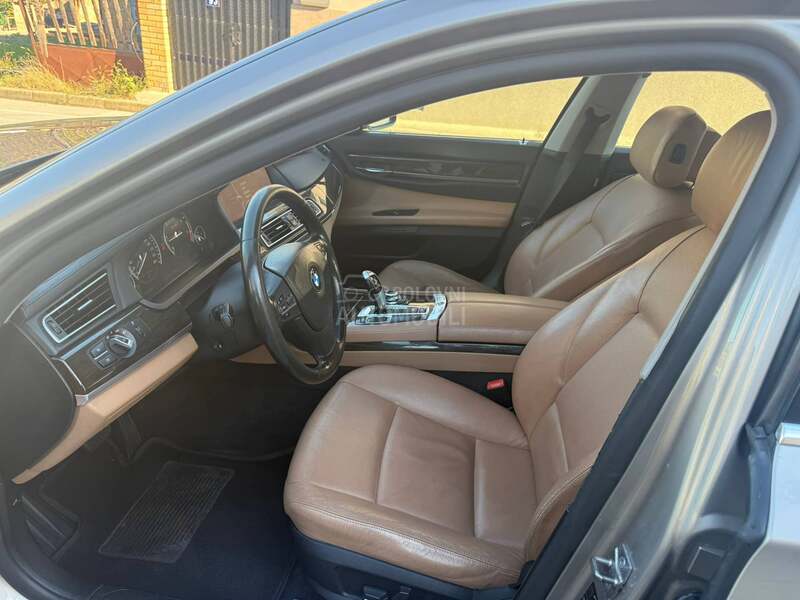 BMW 730 