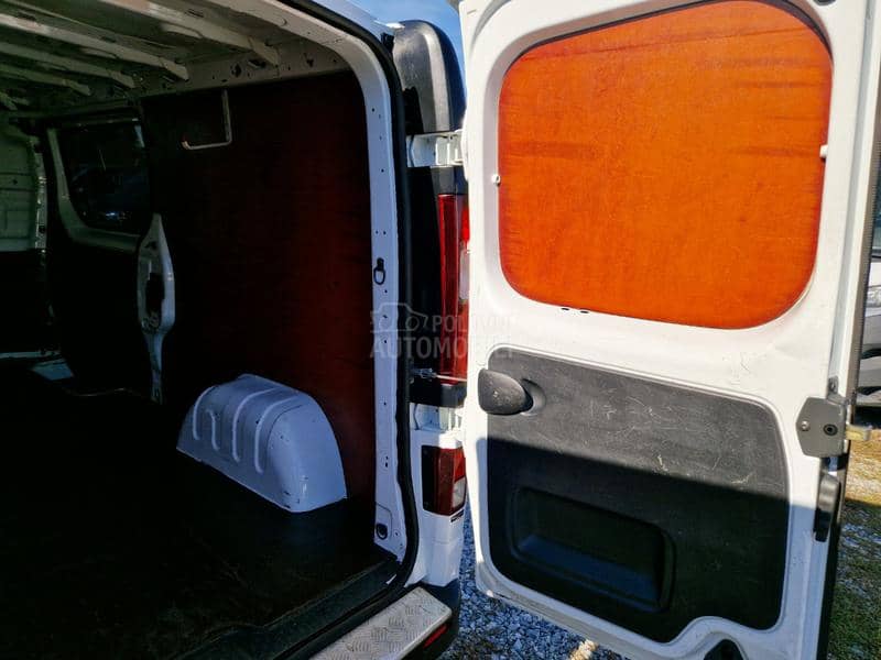 Opel Vivaro 1.6cdti Produžen klima