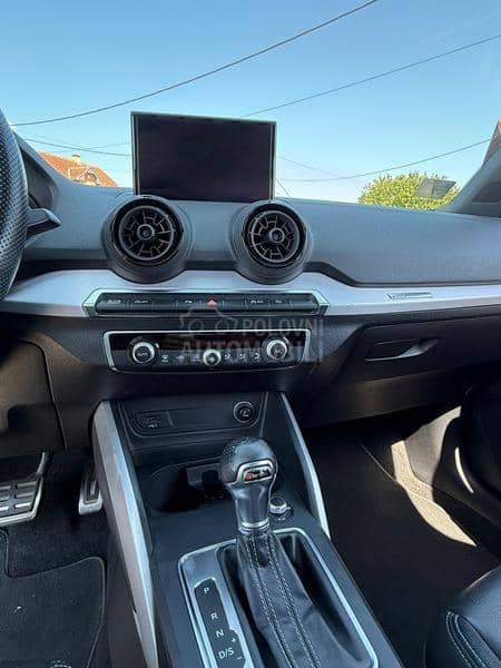 Audi Q2  Audi Q2