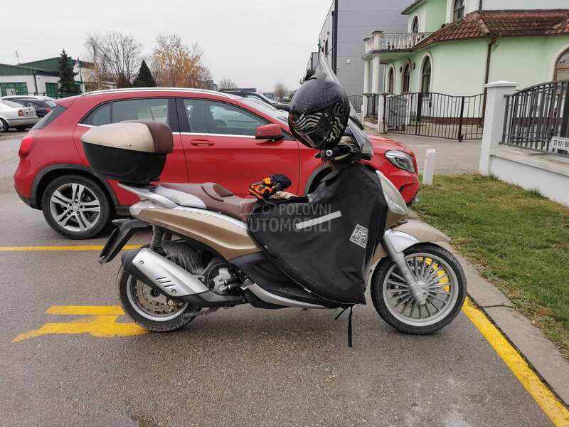 Piaggio Beverly 300