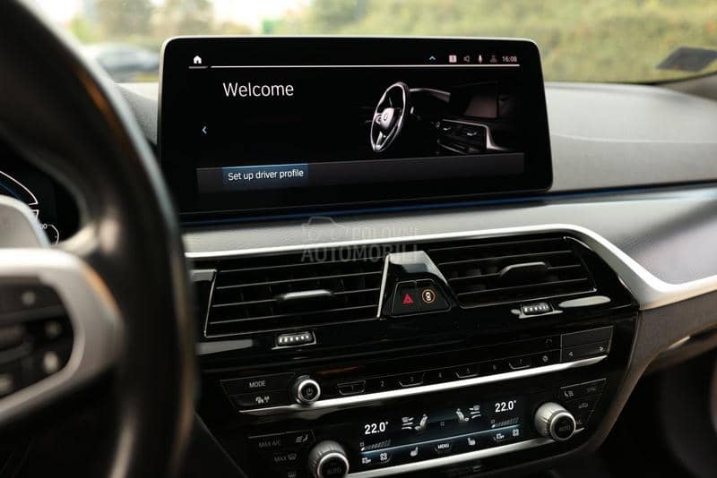 BMW 545 BMW 545e Xdrive-M